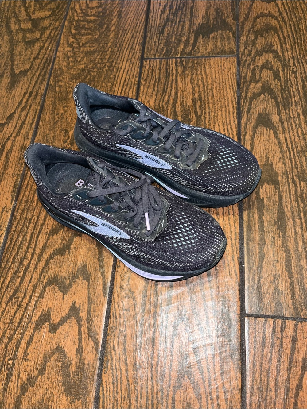 Brooks Men's Black and Gray Athletic Running Shoes